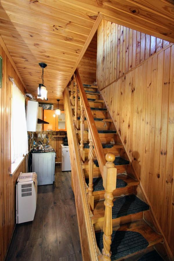 Котедж "Гірський Затишок" Yaremche Ngoại thất bức ảnh