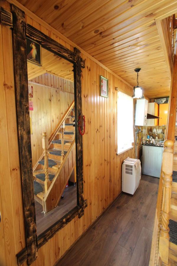 Котедж "Гірський Затишок" Yaremche Ngoại thất bức ảnh